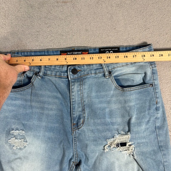 Riot Empire Jeans Men Fit 38x30 Slim Tapered Fit Light Wash Distressed Denim Y2K - Picture 9 of 12